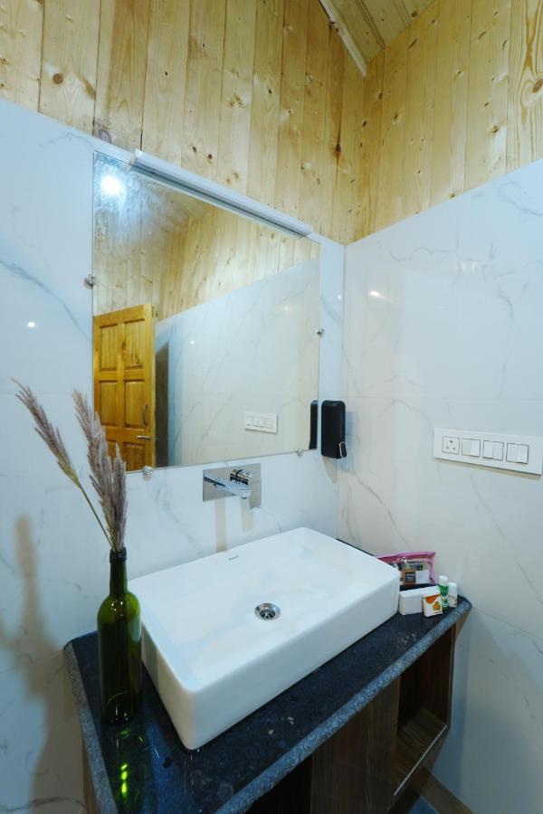 Tree House Latos Tandi Otel Jibhi Dış mekan fotoğraf